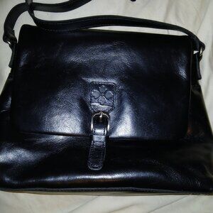 Patricia Nash Mili Leather Medium Flap Crossbod yw/ Coin Pouch /Black